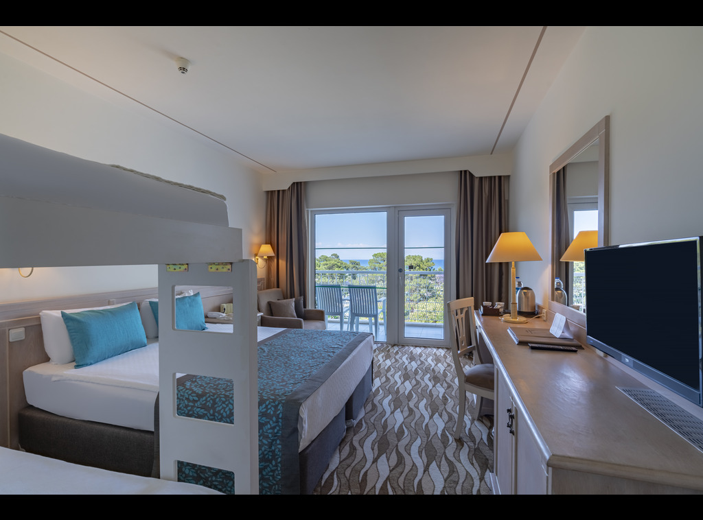 BUNK BED SIDE SEA VIEW ROOM
