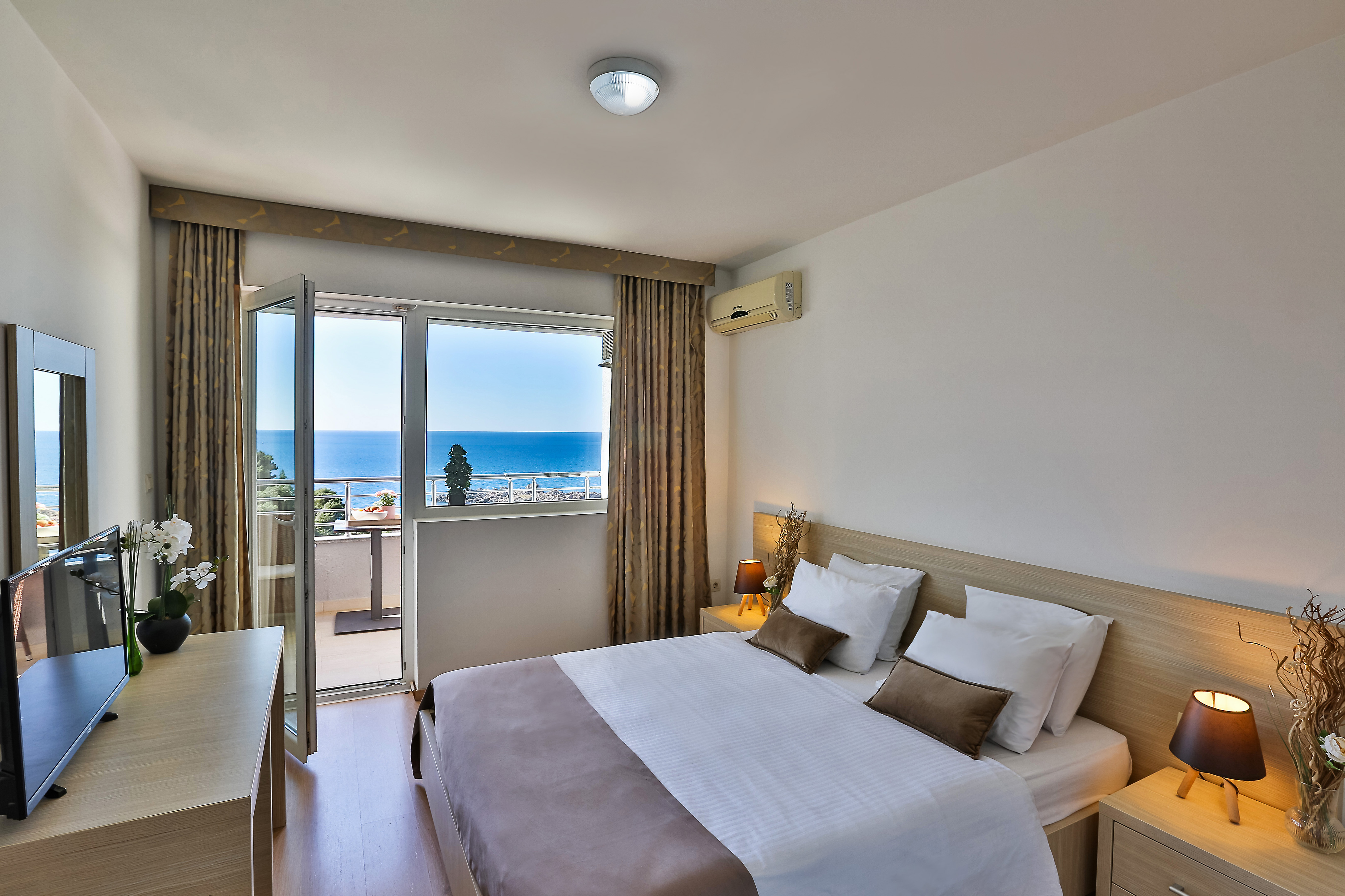 Suite with Sea View 