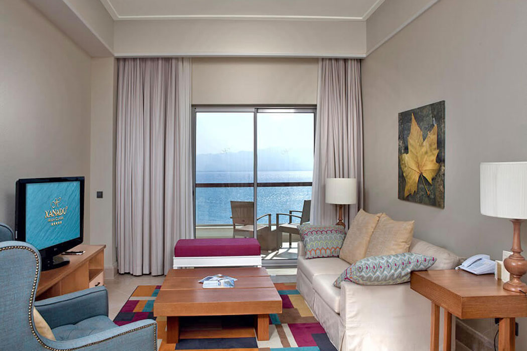 Xanadu Island Hotel - king suite