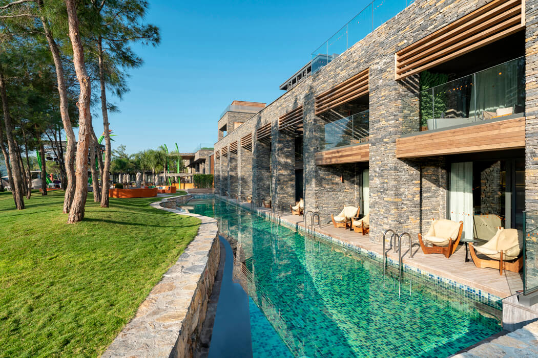 Lujo Hotel Bodrum - basen przy pokojach indigo laguna clubber 