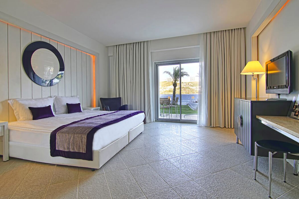Hotel Baia Bodrum - pokój deluxe garden terrace 