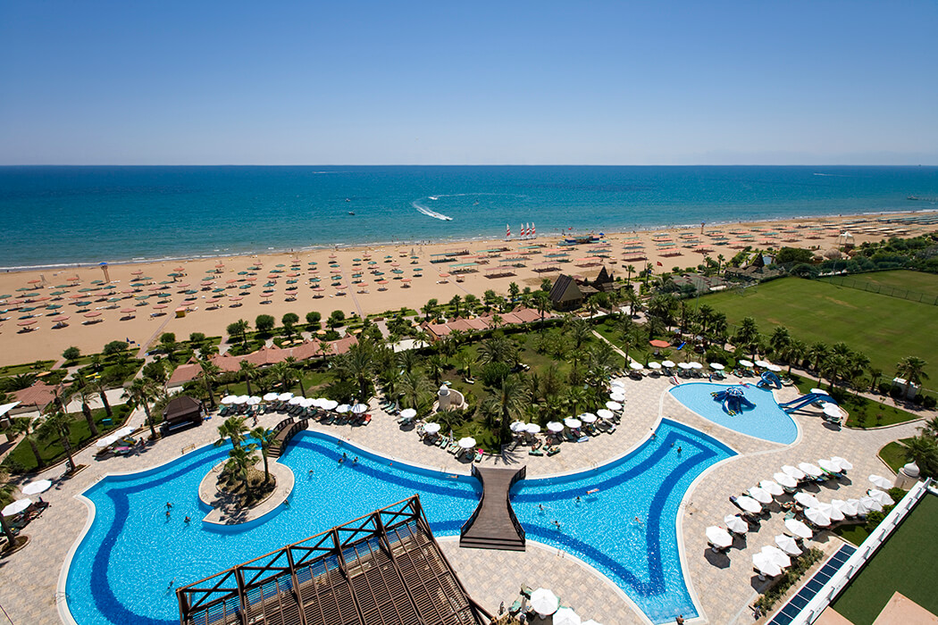 Hotel Kamelya Aishen K Club - widok na basen i plażę przy hotelu Kamelya Selin