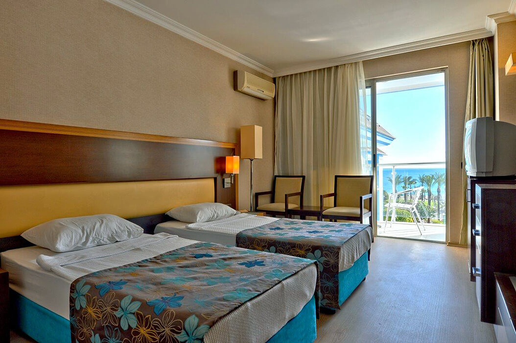 Sultan Sipahi Resort Hotel - przykładowy pokój standardowy sea view