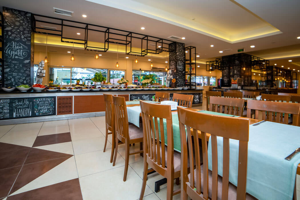 Hotel Armas Green Fugla Beach - bufet w restauracji