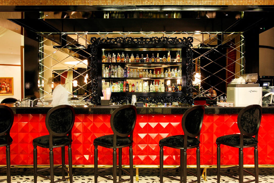 Hotel Rixos Downtown Antalya - bar w lobby