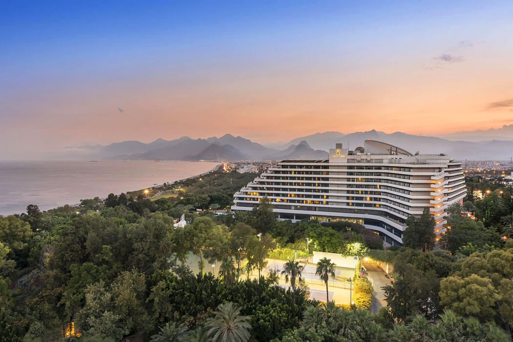 Hotel Rixos Downtown Antalya - widok na hotel z góry