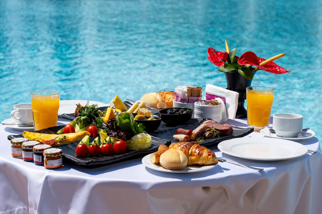 Amon Hotels Belek Adult Only - śniadanie w restauracji na zewnątrz