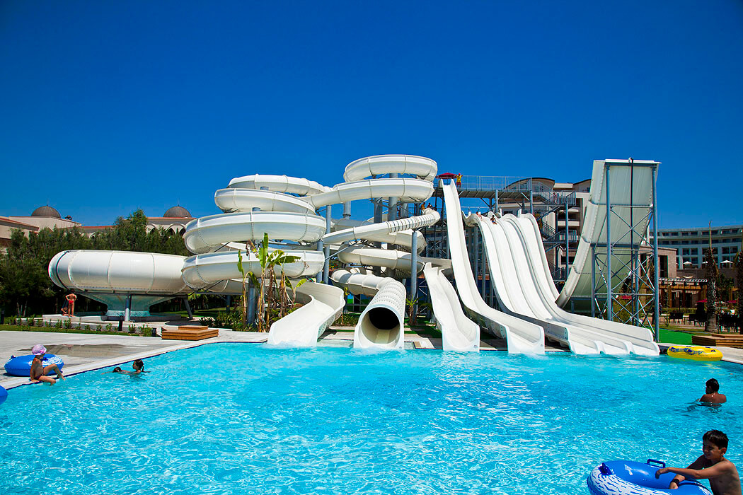 Hotel Kaya Palazzo Golf Resort - basen ze zjeżdzalniami