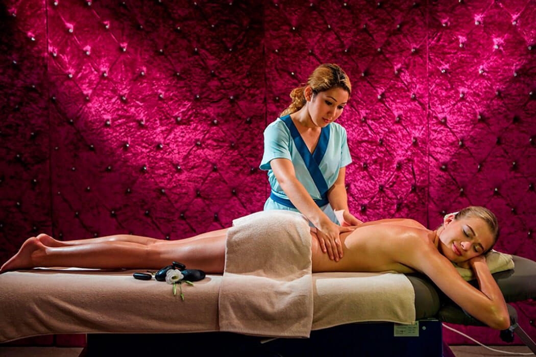 Bellis Deluxe Hotel - masaż w SPA