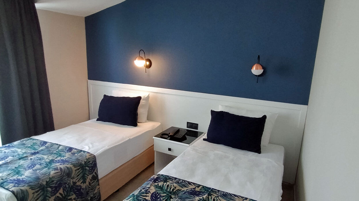 Seker Resort Hotel - łóżka pojedyncze w pokoju standardowym