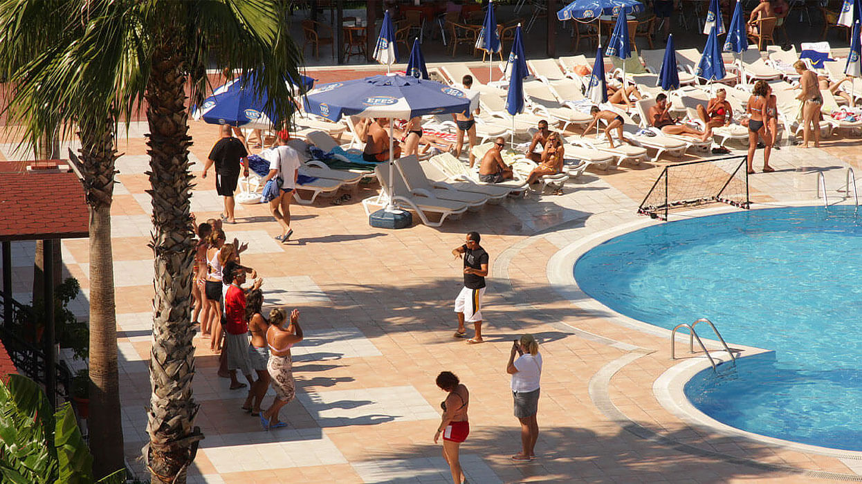 Seker Resort Hotel - relaks przy basenie