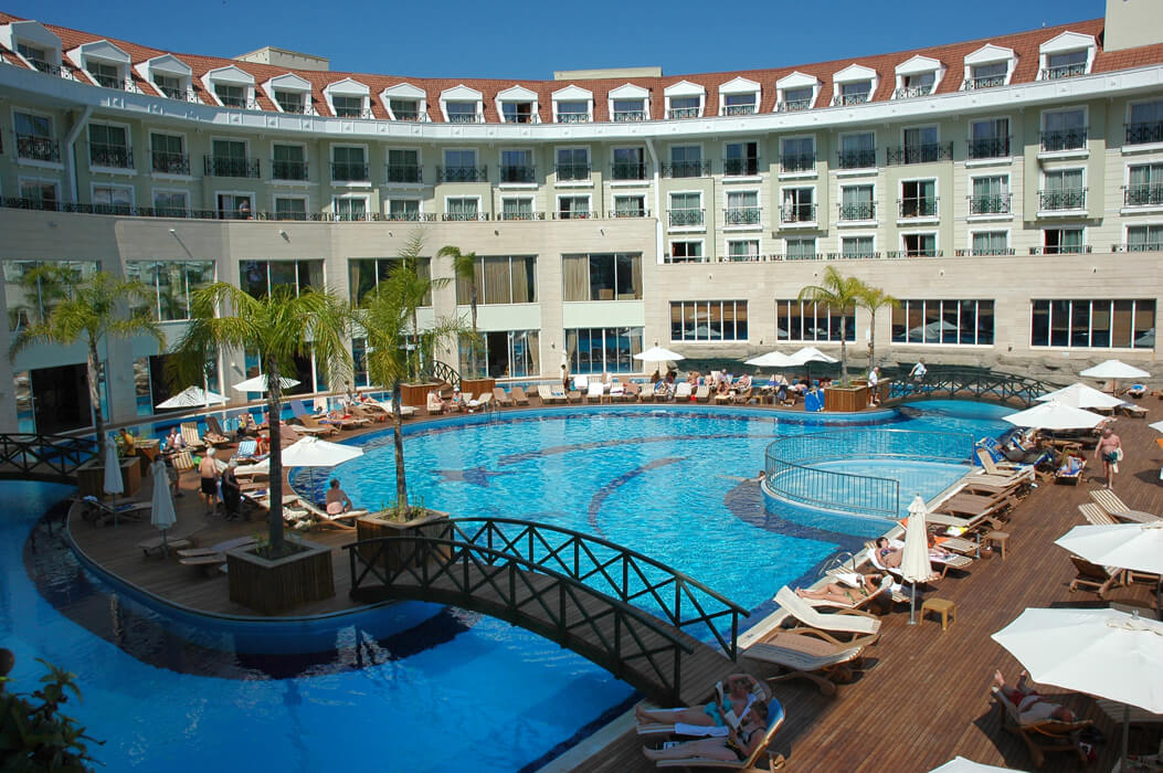 Meder Resort Hotel - basen