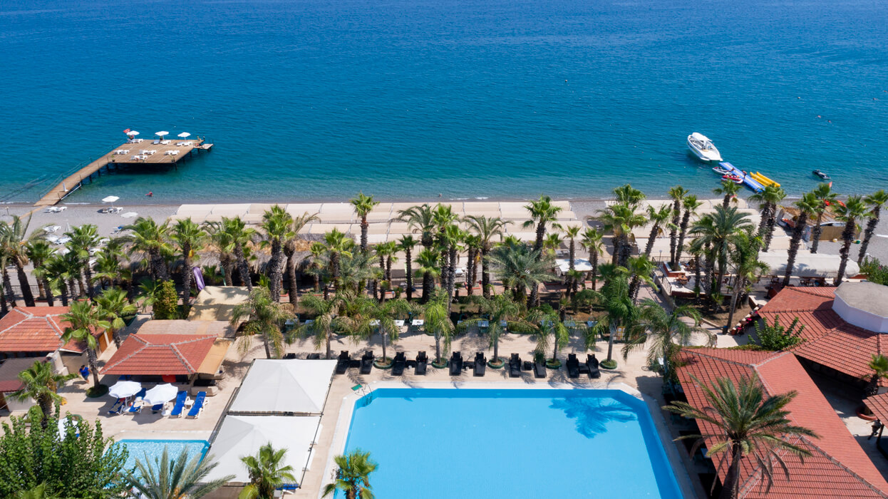 Hotel Otium Park Club Akman - widok na basen i morze