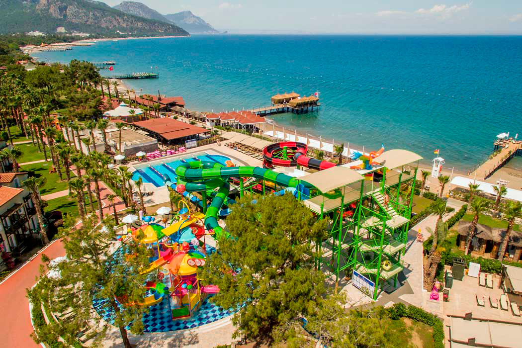 Hotel Crystal Flora Beach Resort - aquapark