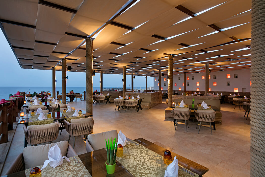 Hotel Rixos Sungate - restauracja Cactus