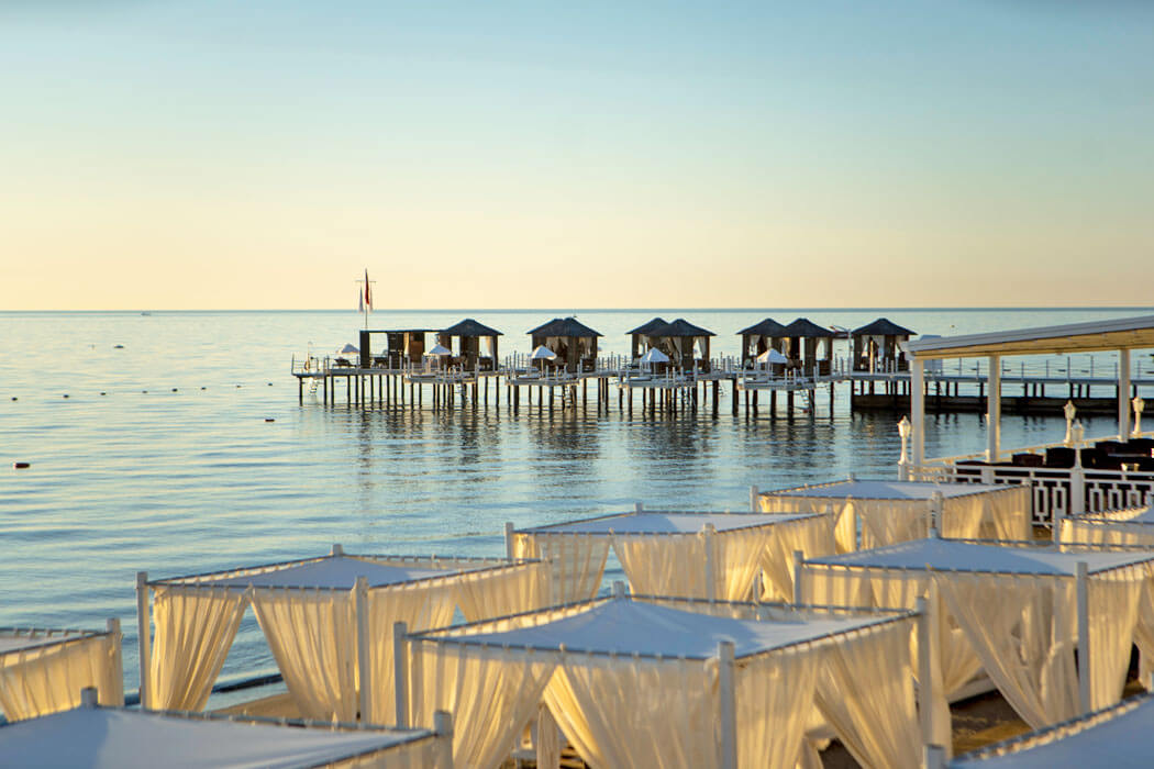 Hotel Nirvana Mediterranean Excellence - pomost i pawilony