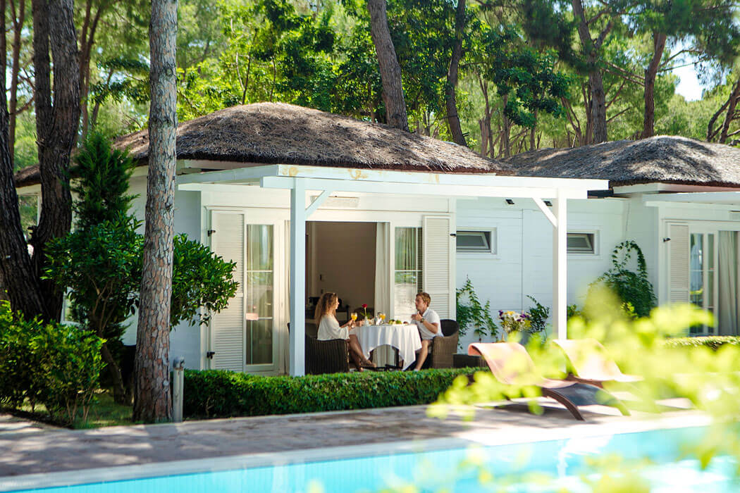 Hotel Nirvana Mediterranean Excellence - widok na cedar house lagoon view