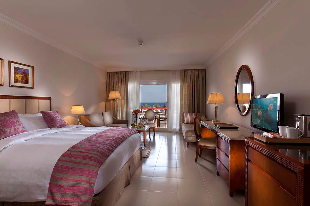 Hotel Baron Palace Sahl Hasheesh - pokój z widokiem na morze