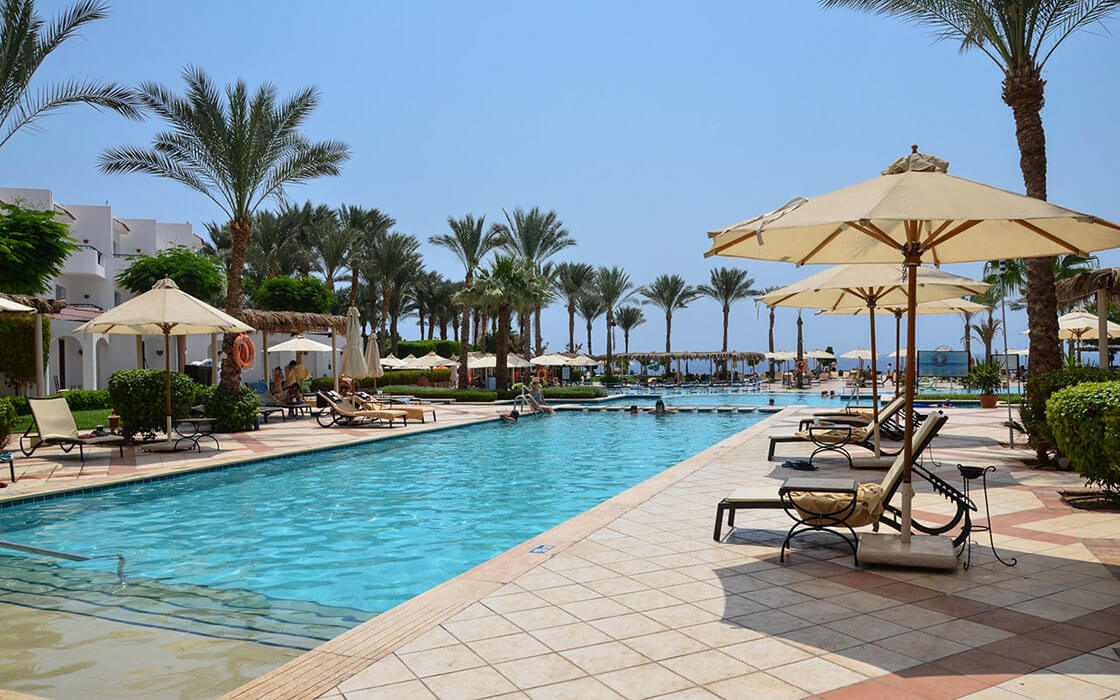 Jaz Fanara Resort & Residence - wejście do basenu