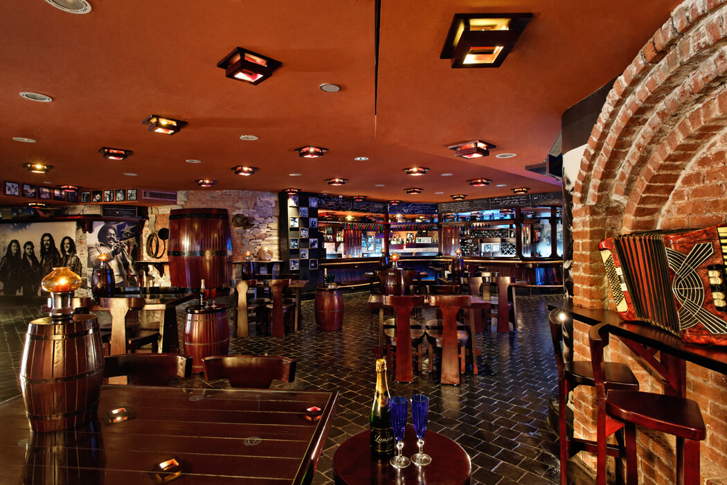 Hotel Albatros Royal Moderna - irish pub