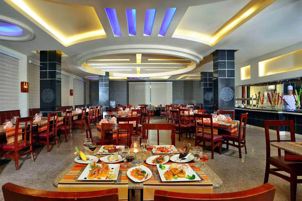 Hotel Albatros Aqua Blu Resort - restauracja azjatycka