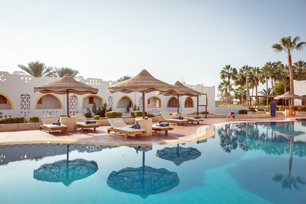 Hotel Domina Coral Bay Resort - basen w Domina Prestige