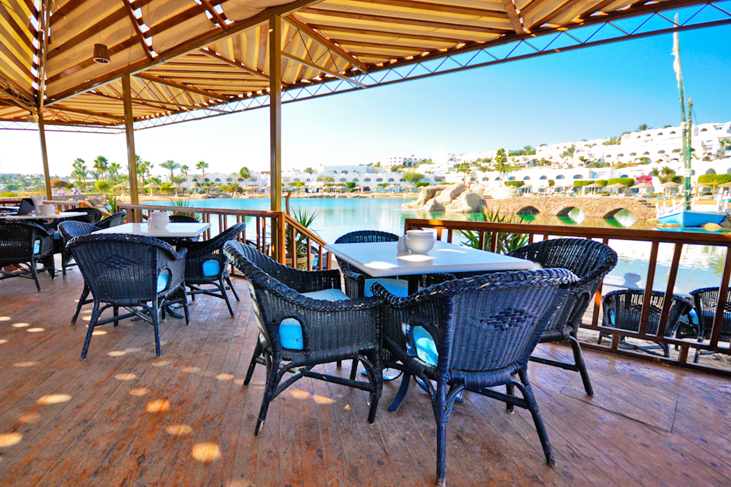 Hotel Domina Coral Bay Resort - restauracja Blue Lake