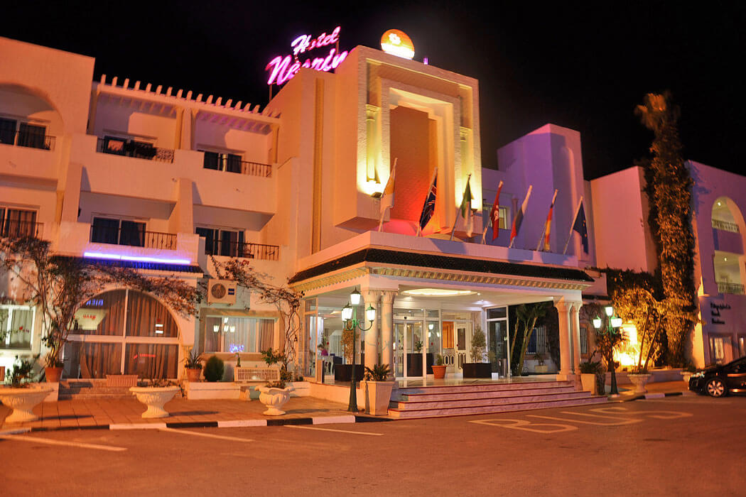Hotel Nesrine - wejście do hotelu