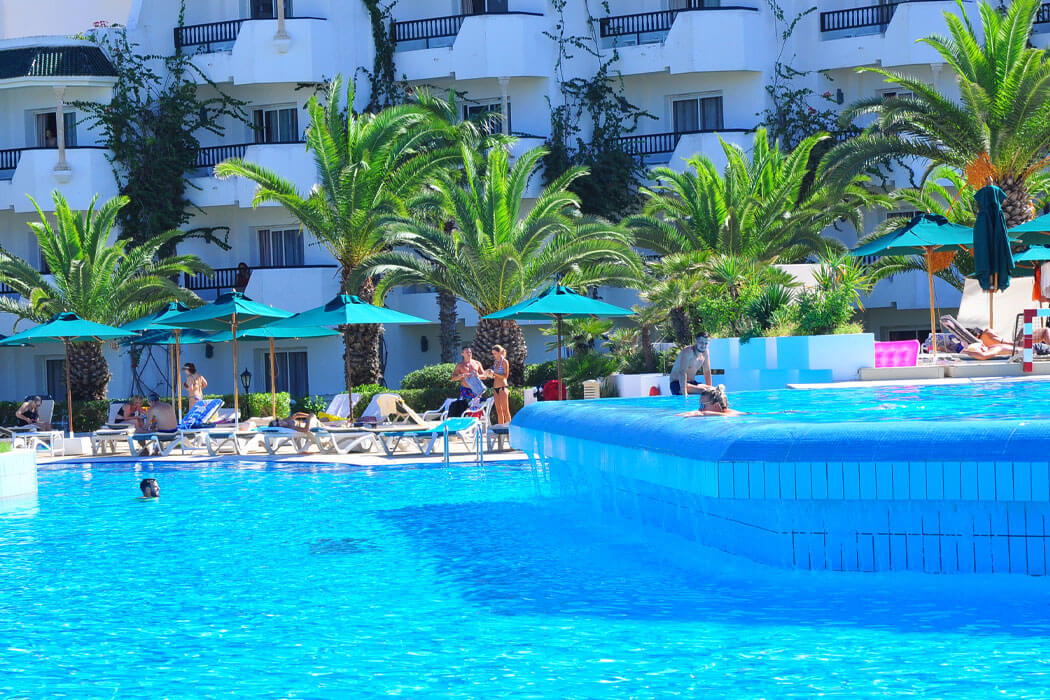 Hotel One Resort El Mansour - relaks w basenie