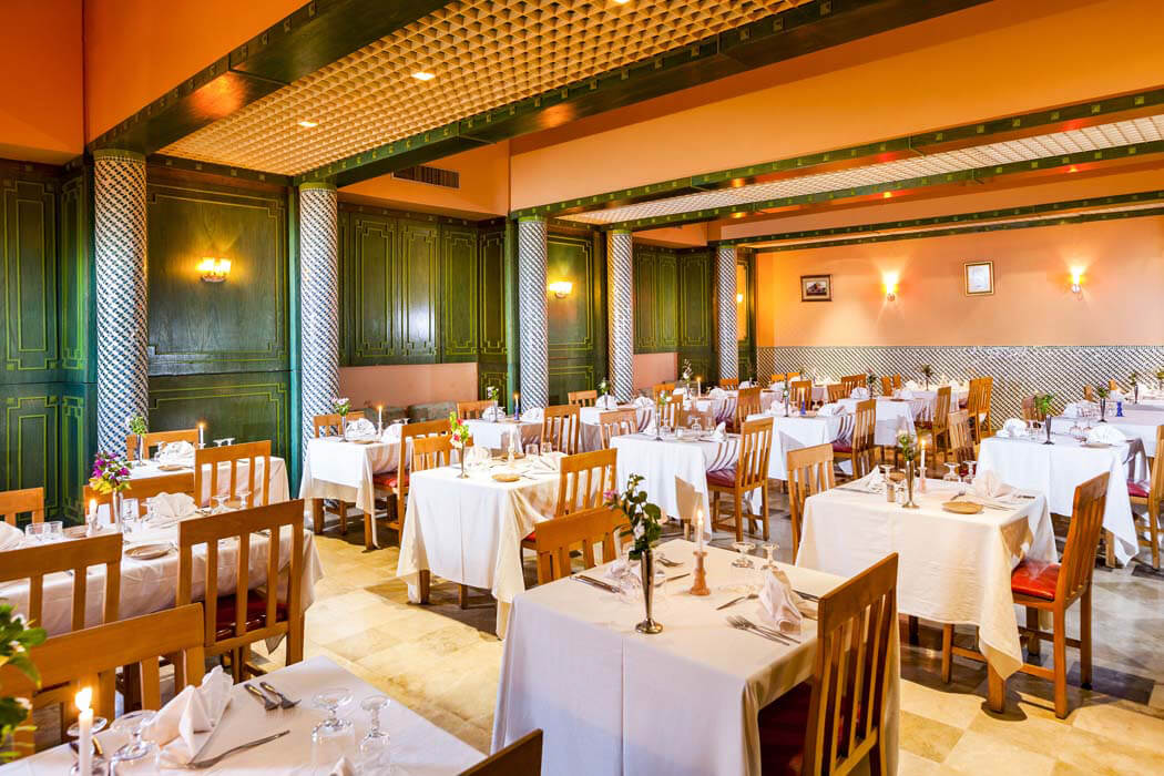 Hotel El Borj - restauracja tematyczna