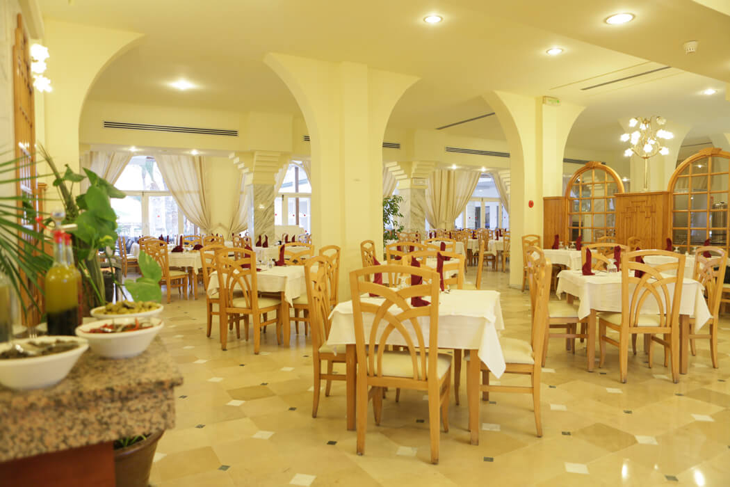Le Soleil Bella Vista Resort Hotel - restauracja