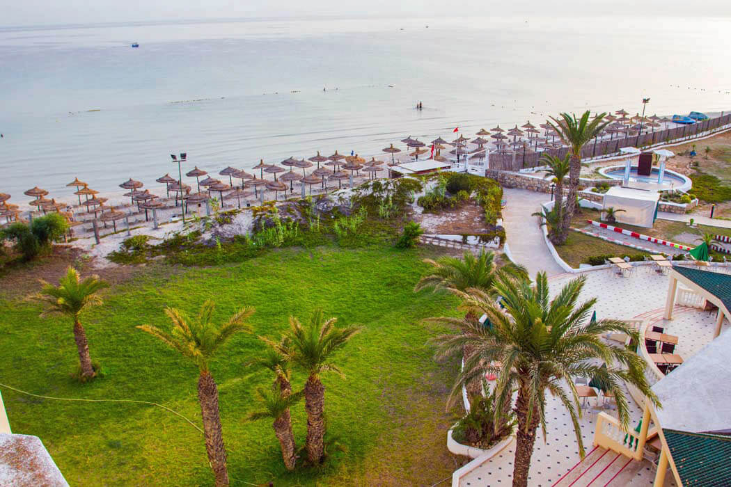 Le Soleil Bella Vista Resort Hotel - widok na plażę i morze