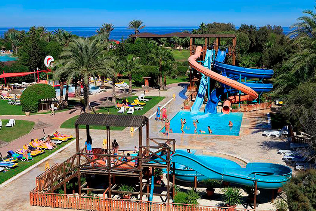 Hotel Sahara Beach - baseny ze zjeżdżalniami