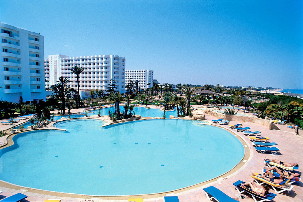 Hotel Sahara Beach - relaks przy basenie