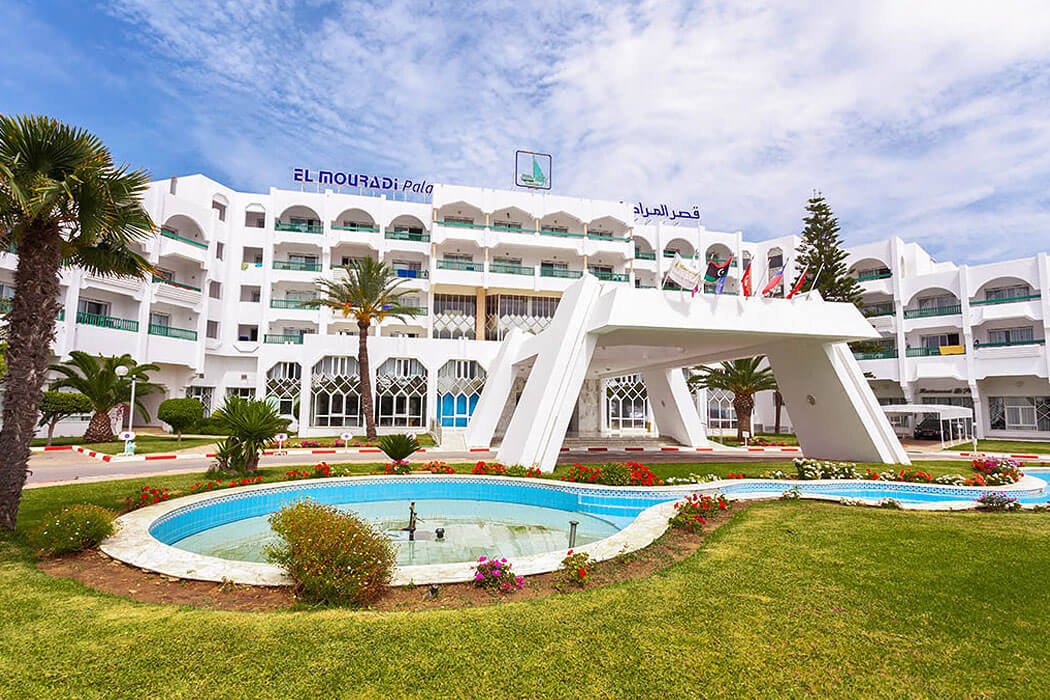 Hotel El Mouradi Palace - wejście do hotelu