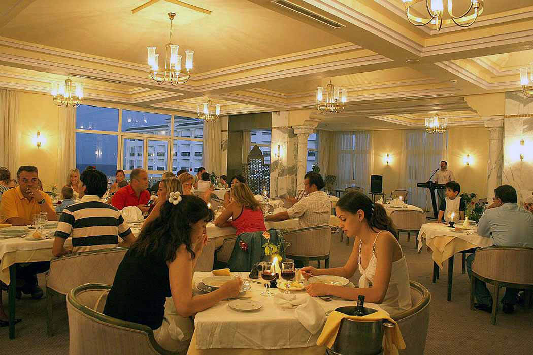 El Mouradi Hotel Palm Marina - restauracja