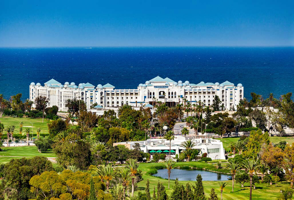 Hotel Barcelo Concorde Green Park Palace - widok na pole golfowe
