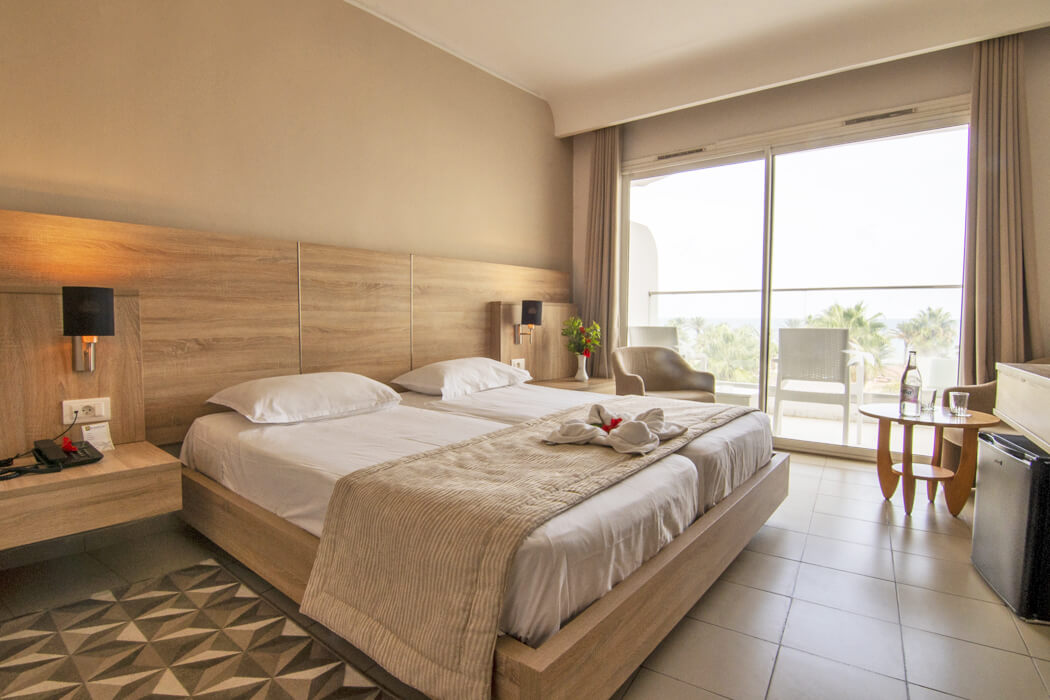 Hotel Riadh Palms Resort & Spa - pokój standardowy sea view