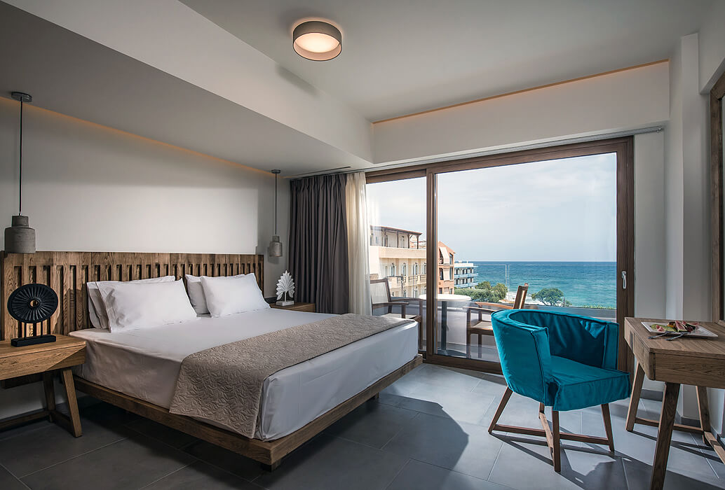 Harma Boutique Hotel - inny przykładowy pokój double z widokiem na morze