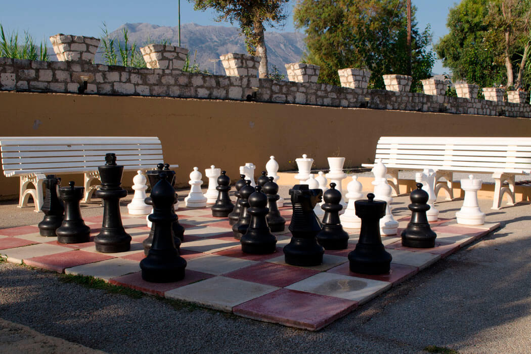 Hotel Kavros Beach - szachy ogrodowe