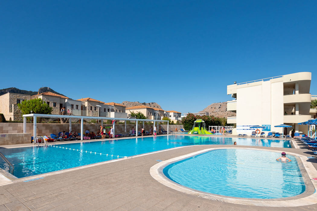 Hotel Delfinia Resort - baseny
