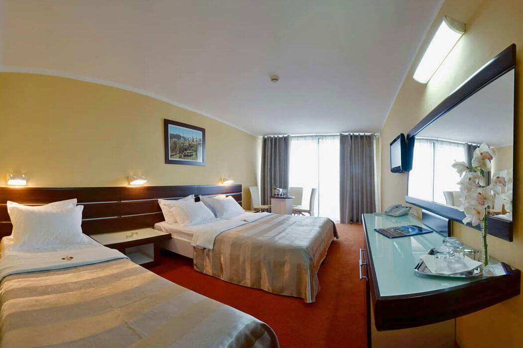 Hotel Tara (ex.tara Sentido) - łóżka w pokoju standardowym w budynku głównym