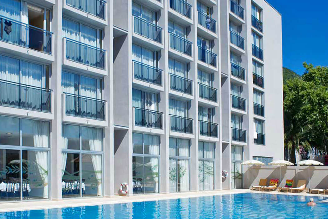 Hotel Tara (ex.tara Sentido) - relaks przy basenie