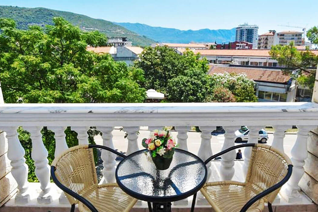 Hotel Grbalj - balkon