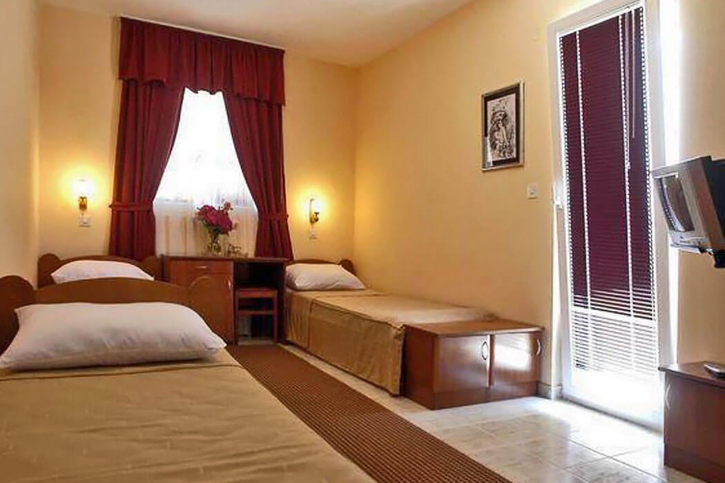 Hotel Podostrog - przykładowy pokój