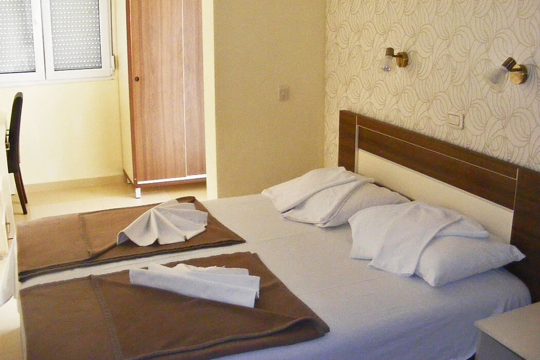 Hotel Apartments Ponta - przykładowa sypialnia